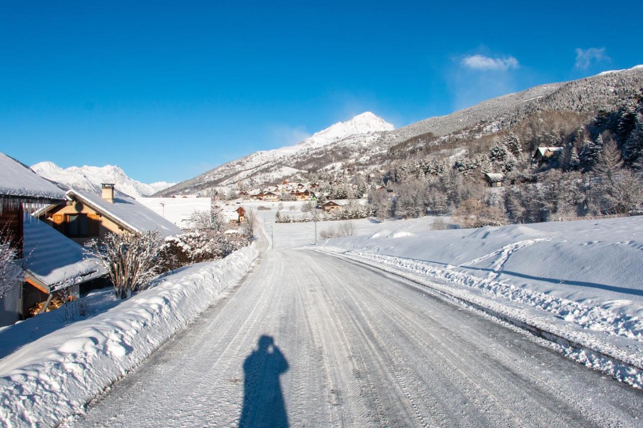 Chalet Premium -Acces Pied De Piste En Navette Saint-Chaffrey Exterior photo